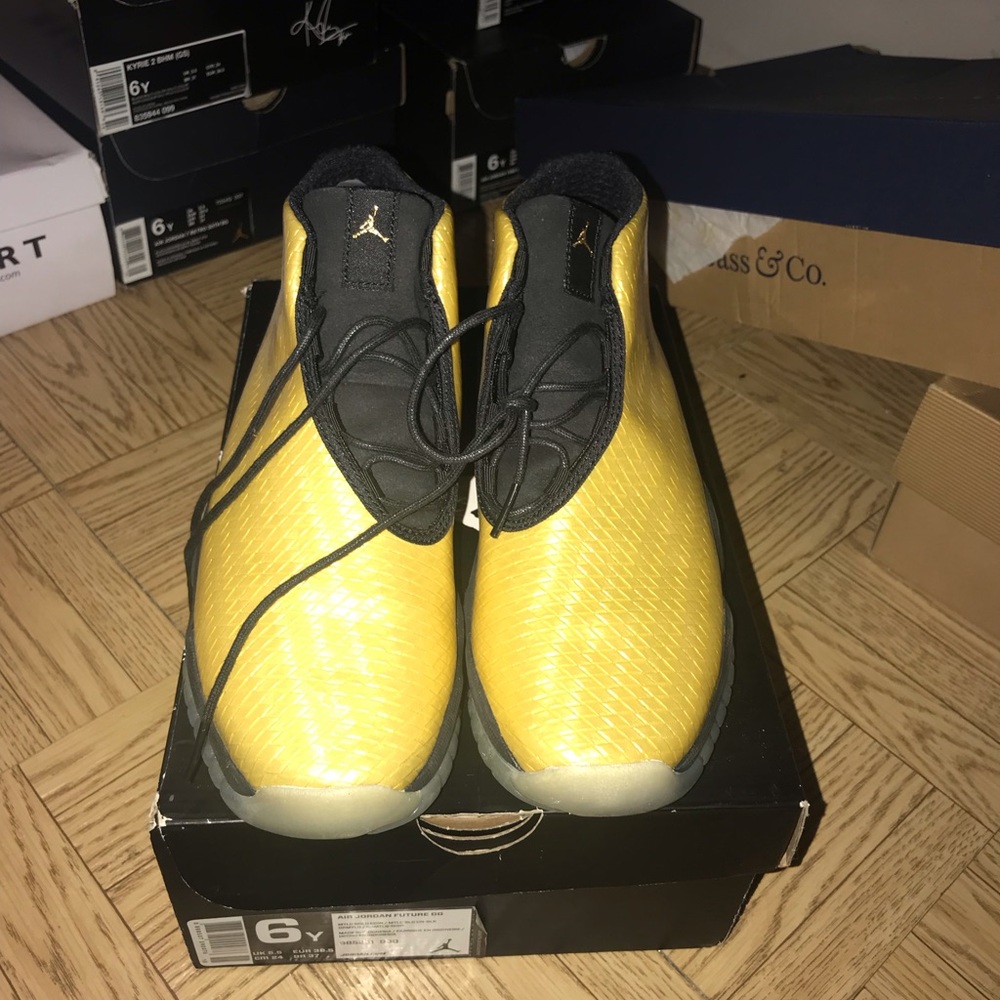Jordan Future size 6y /6 men